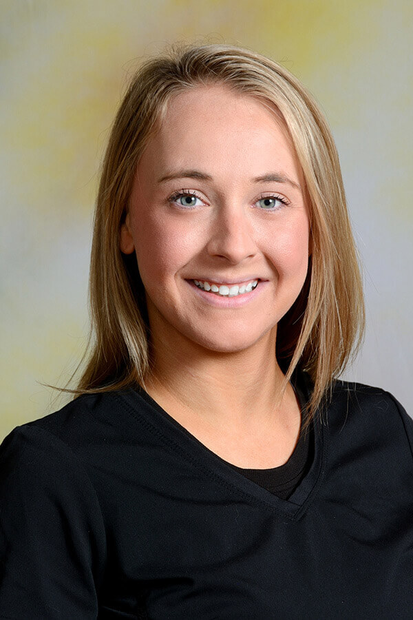 Staff-Photo-Danielle-Barnes-2021